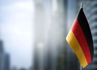 برلین همچنان در تنگنا؛ آلمان پیش‌بینی رشد اقتصادی خود را کاهش داد!
