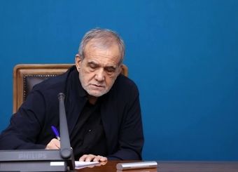 پزشکیان اخطار به خودروسازان را تکرار کرد/ موتور خودرو‌ها و مصرف سوخت باید اصلاح شود
