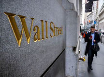 جهش والاستریت با سورپرایز تورمی سپتامبر