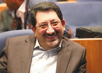 هشدار اتابک به مونتاژکاران؛ در صورت گرانی، تعرفه‌ها اصلاح می‌شوند
