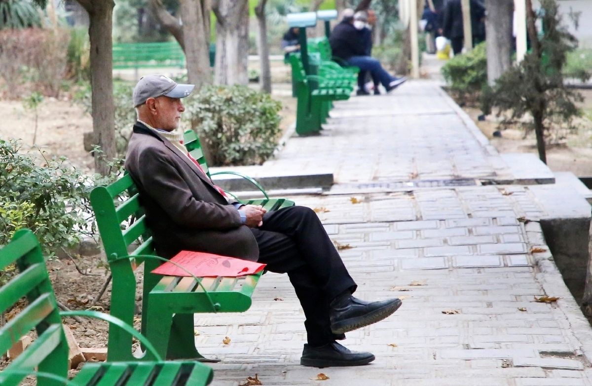 سه طرح جدید برای افزایش حقوق بازنشستگان در وزارت کار | خبر خوش برای بازنشستگان دهک‌های ۸ و ۹
