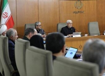 بسته حمایتی دولت برای کسب‌وکارها تصویب شد/ معافیت گمرکی برای کالاهای اساسی و دارو در راه است
