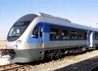 توقف 10 ساعته قطار جوپار تهران-بندرعباس در ایستگاه؛ مسافران در واگن‌ها حبس شده‌اند
