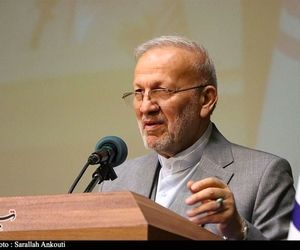 بی‌همگان به سر شود، بی‌غرب به سر نمی‌شود؛ نگاه غلط در سیاست خارجی/لهستان برای دور زدن تحریم برای صادرات به روسیه از ما کمک خواست