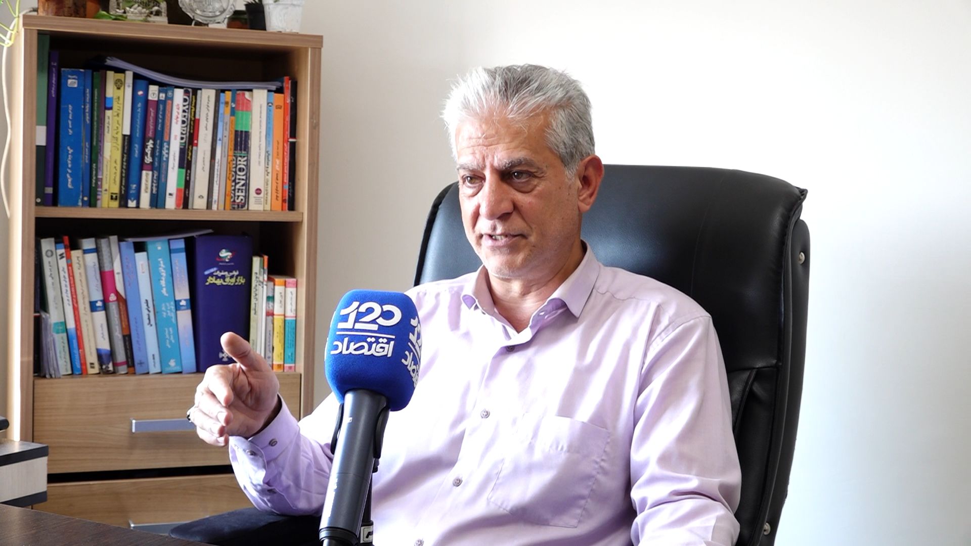 بورس از سایر بازارها عقب مانده/انتظار رشد شاخص تا 4.5 میلیون واحد
