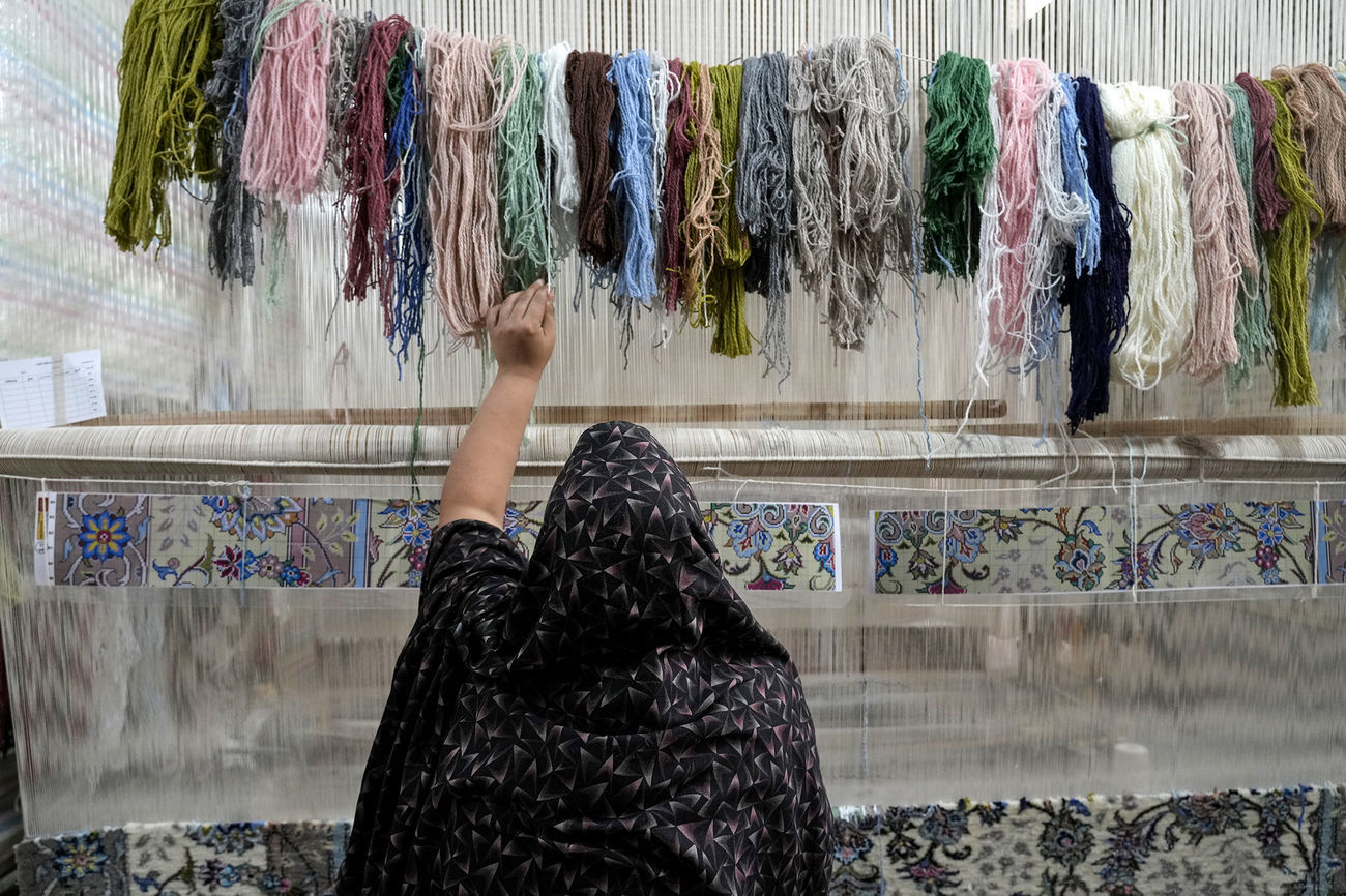 ایران و ازبکستان برای احیای صادرات فرش ایرانی همکاری میکند